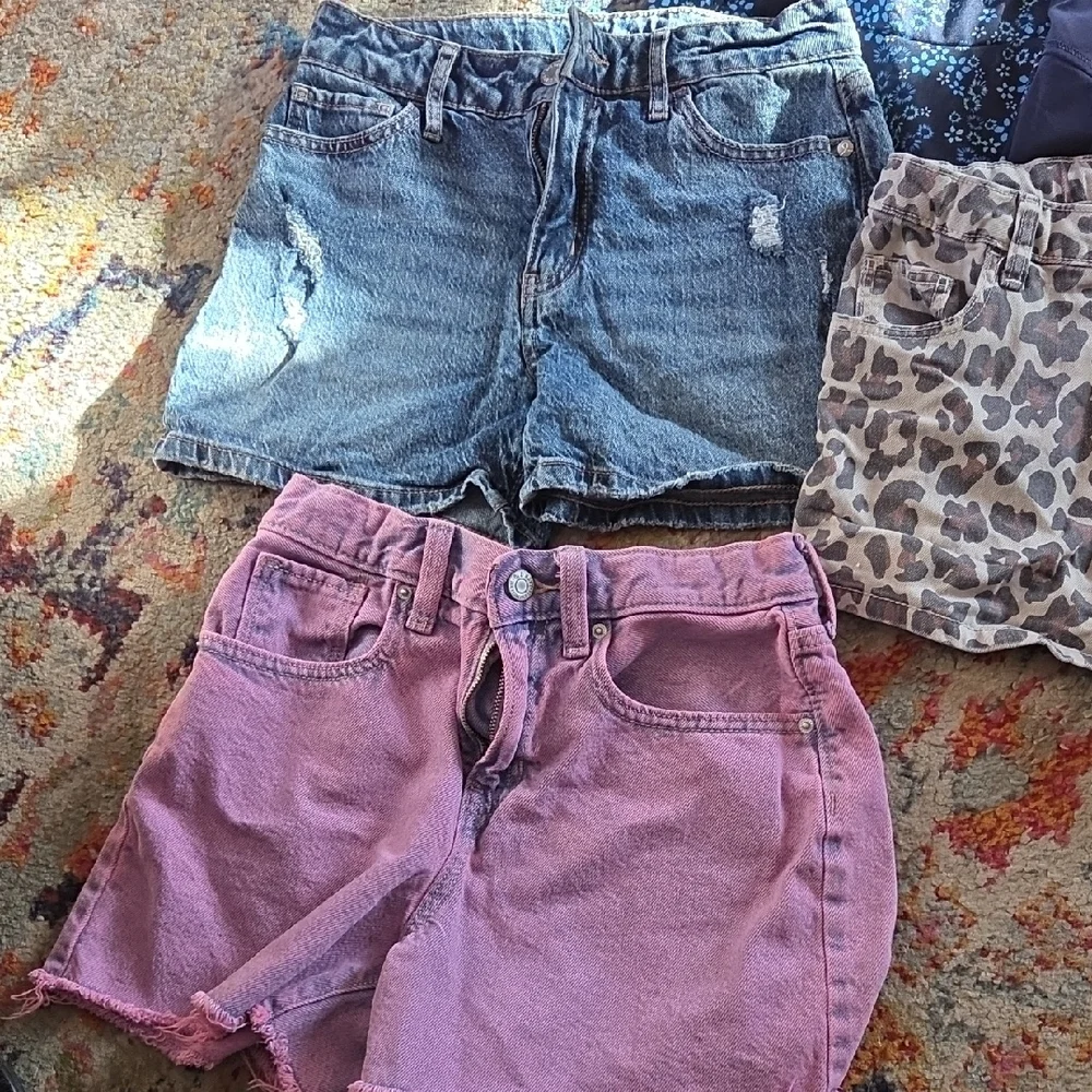 Lot Of Girls Shorts 10/12, 14 - Picture 2 of 4